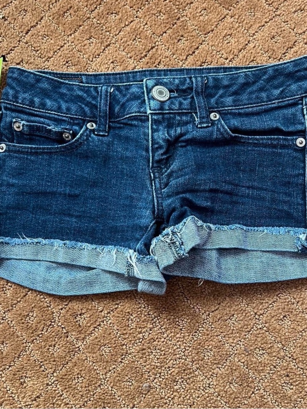 American Eagle denim dark wash Micro Shorts women’s size 0